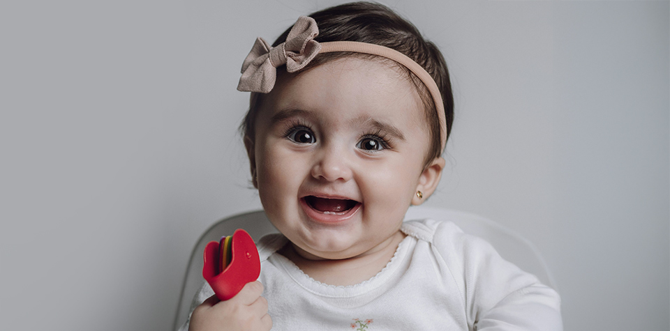 Month 1-2: Soft Rattles and Grasping Toys | Mumpa